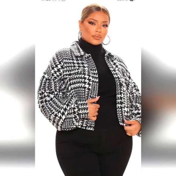 Forever 21 Jackets & Blazers - Forever 21 Black and White Geometric Blazer